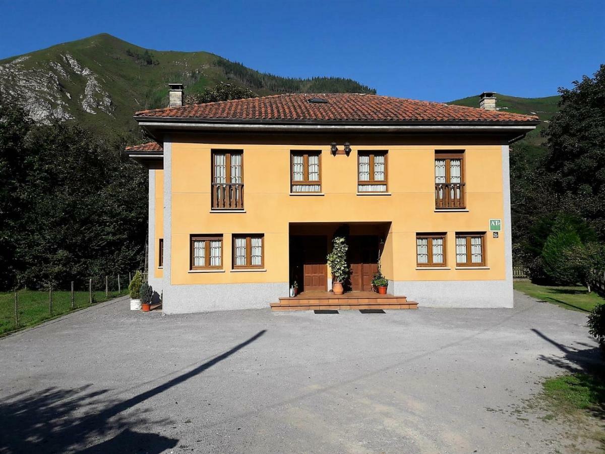 La Vega Del Sella Villa Onís Buitenkant foto
